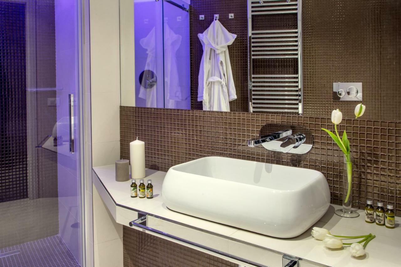 Gcf Luxury Suites, Guest House روما المظهر الخارجي الصورة